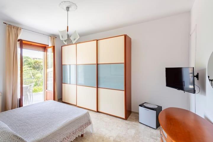 Guesthouseminturnoit Lucia Sparagna Exterior photo
